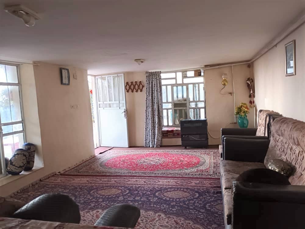 اجاره ویلا باغ استخرروباز در هماشهر - سپیدان