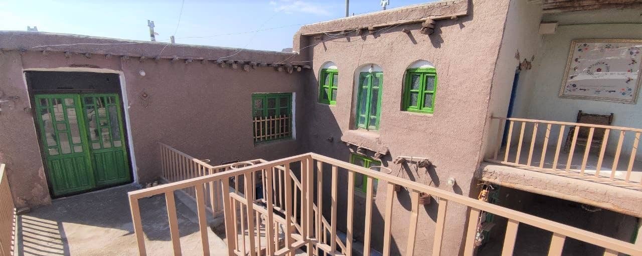 اجاره بومگردی سنتی در ریوش - 10متر