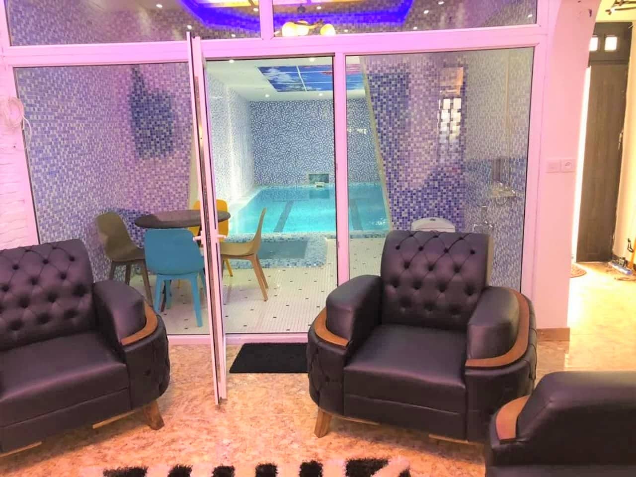 اجاره ویلا استخر سرپوشیده آبگرم در نور