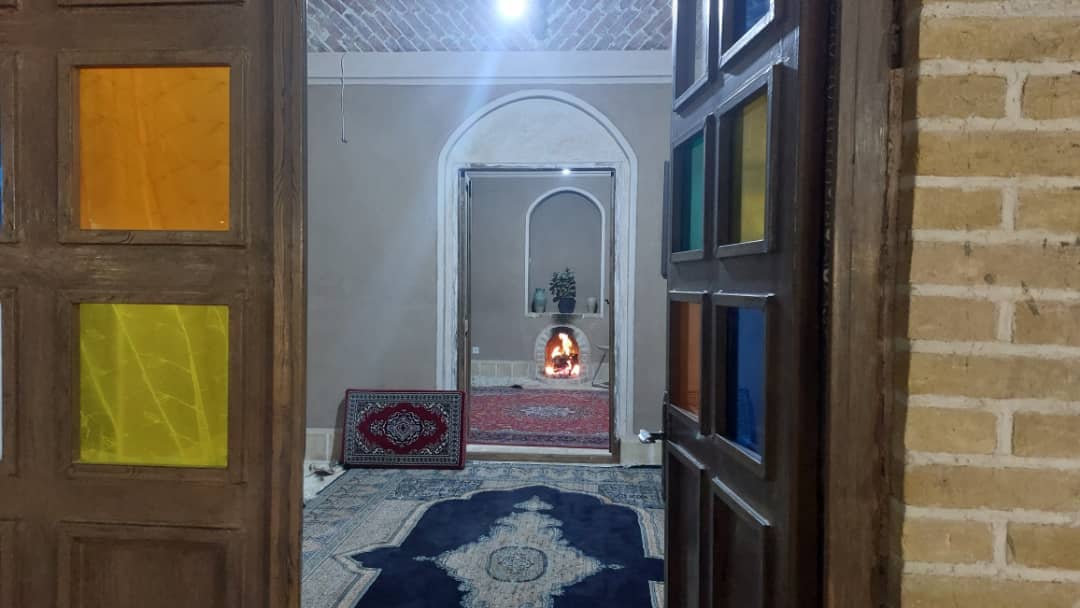 اجاره اتاق سنتی در روستا لنگر ماهان - آذر بانو