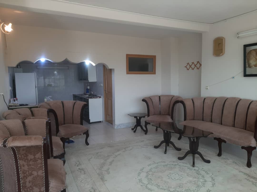 اجاره ویلا با ویو رو به دریاچه در داخل دهکده چادگان