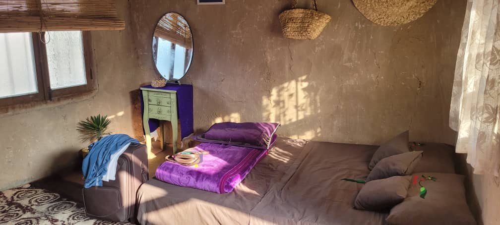 اجاره بومگردی سنتی در بالا جاده - میره ماه