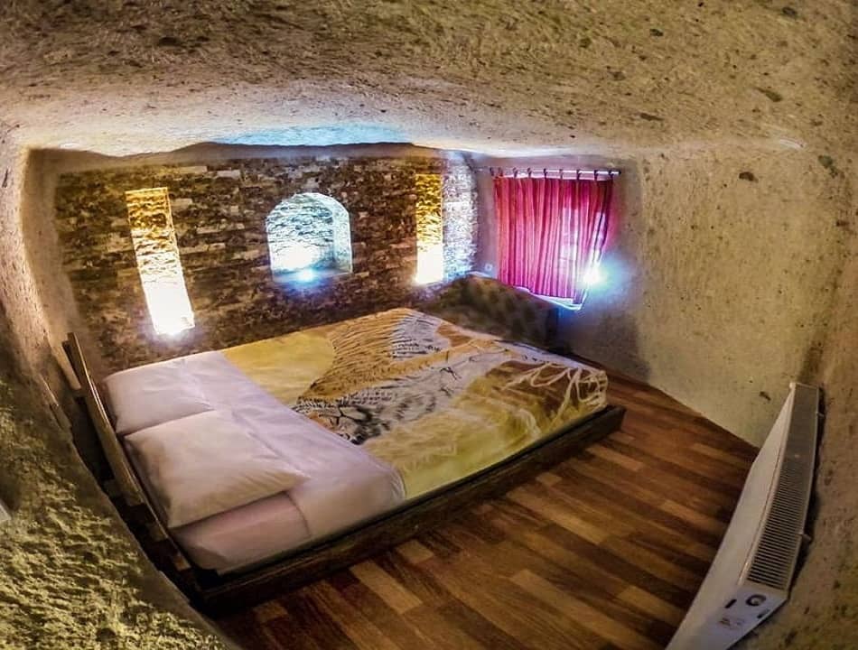 اجاره اقامتگاه صخره ای در کندوان - دوخواب