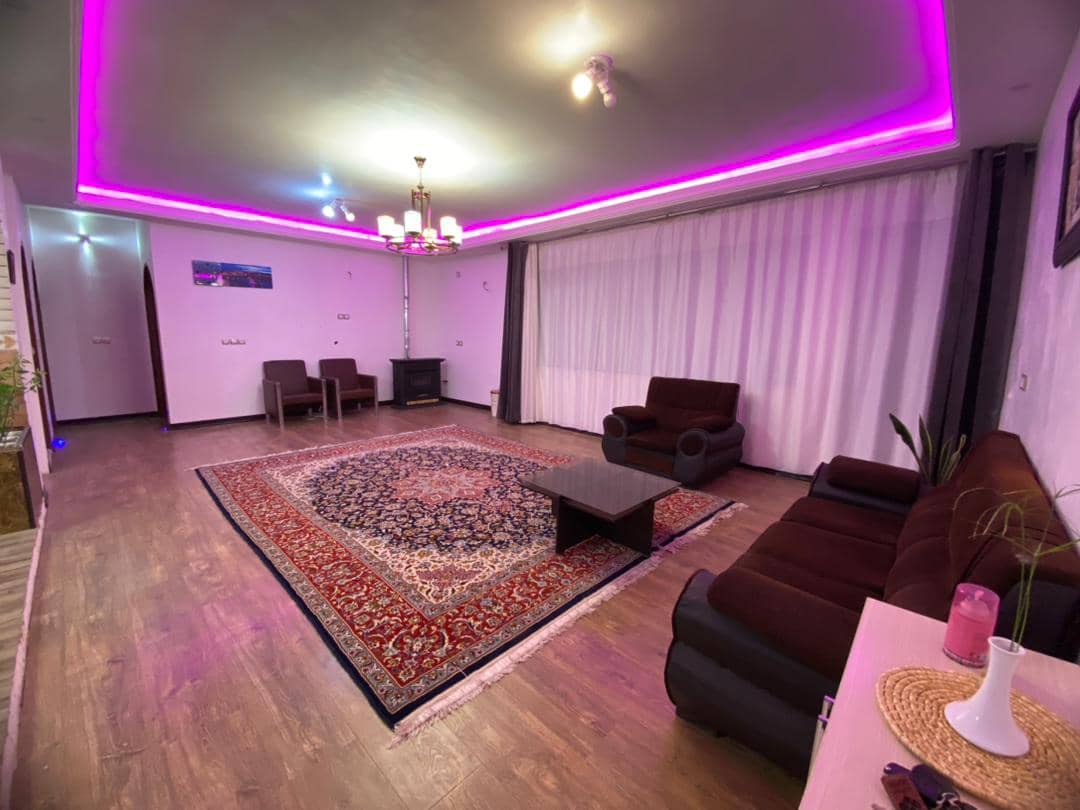 اجاره آپارتمان مبله در باغ بهادران - رویال