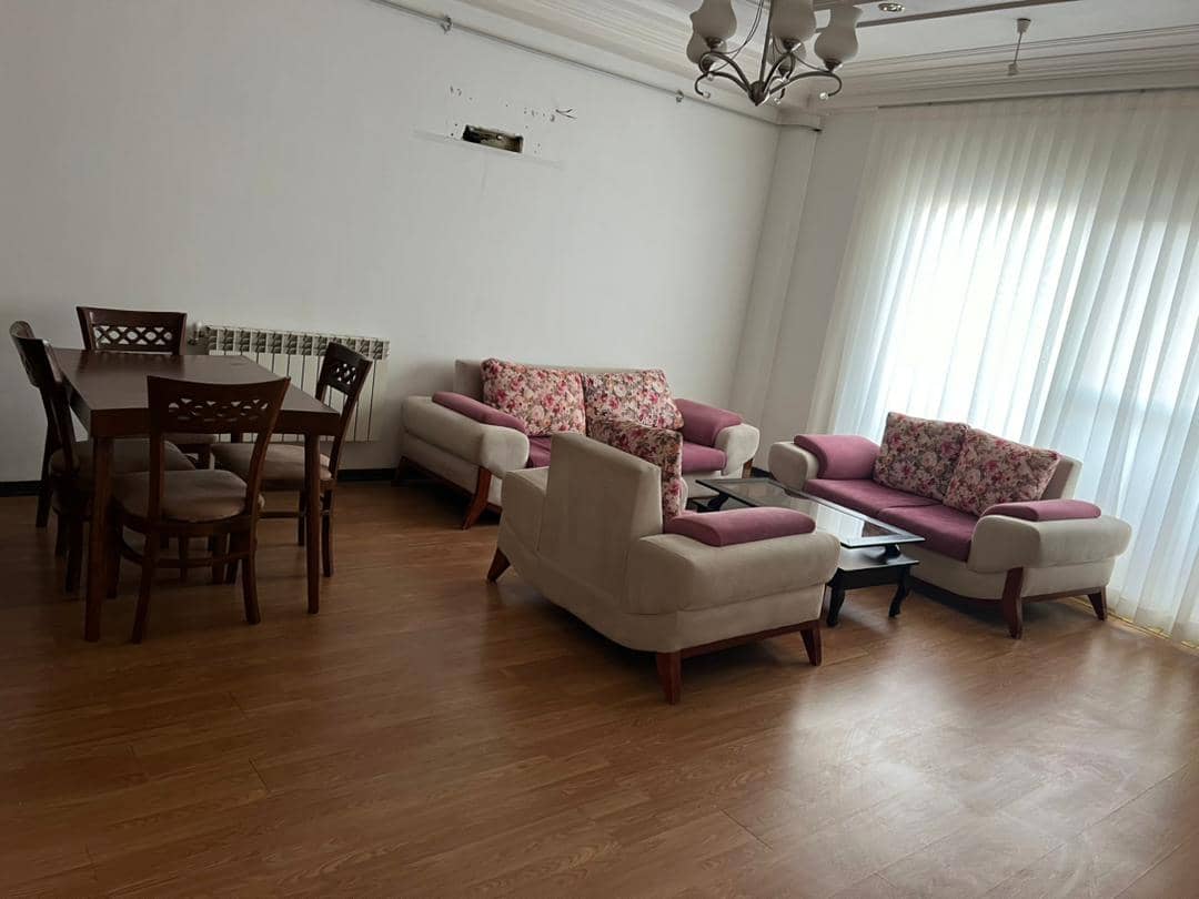 اجاره آپارتمان مبله در خیابان امام خمینی بندر کاووس-دو خوابه طبقه اول80 متری