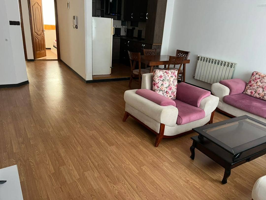 اجاره آپارتمان مبله در خیابان امام خمینی بندر کاووس-دو خوابه طبقه اول80 متری