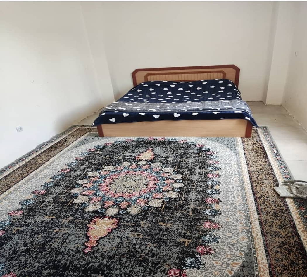 اجاره آپارتمان دو خواب در شاهچراغ-طبقه دوم