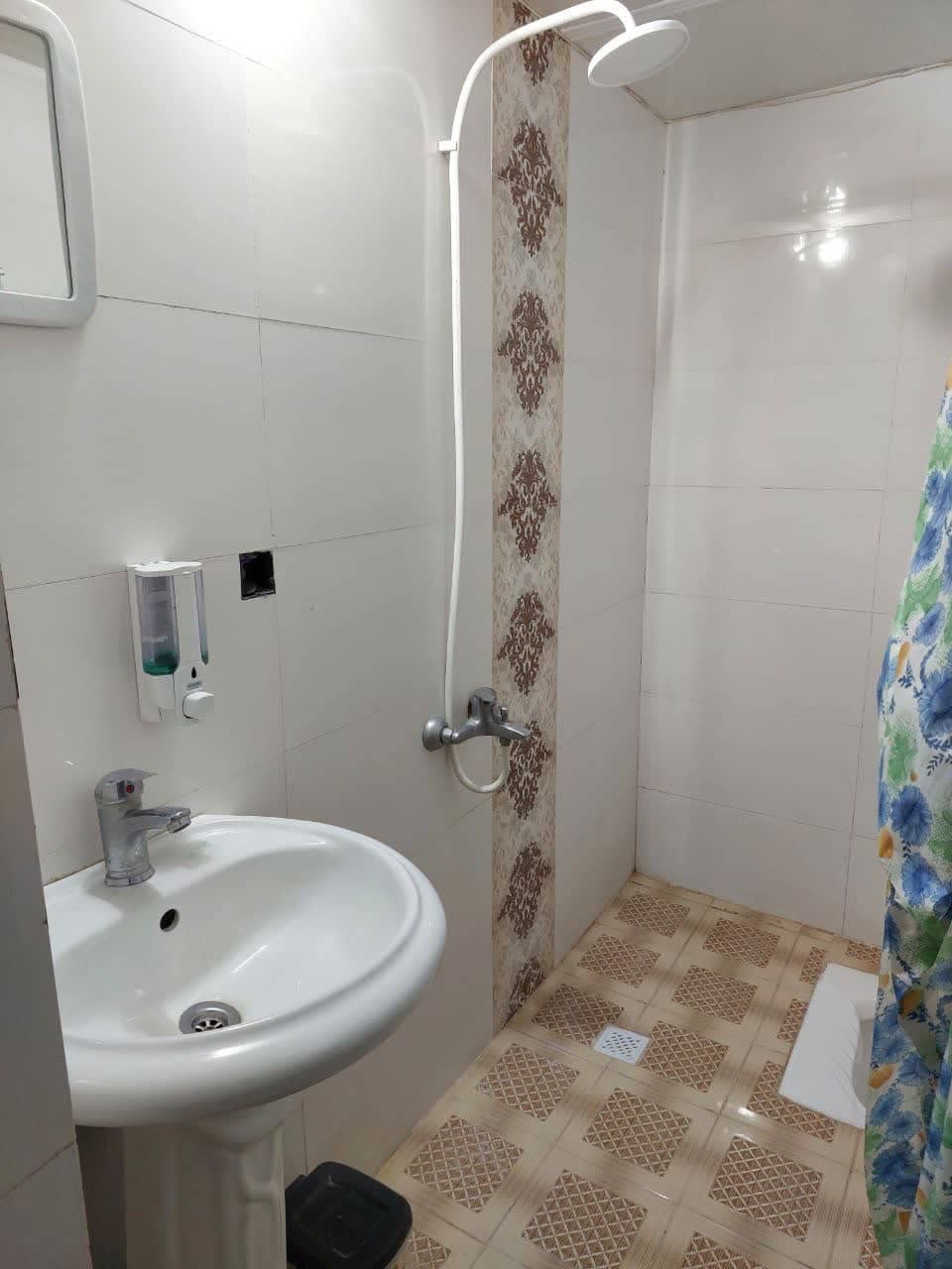 اجاره اتاق بوم گردی در فردوس - نارمیلا