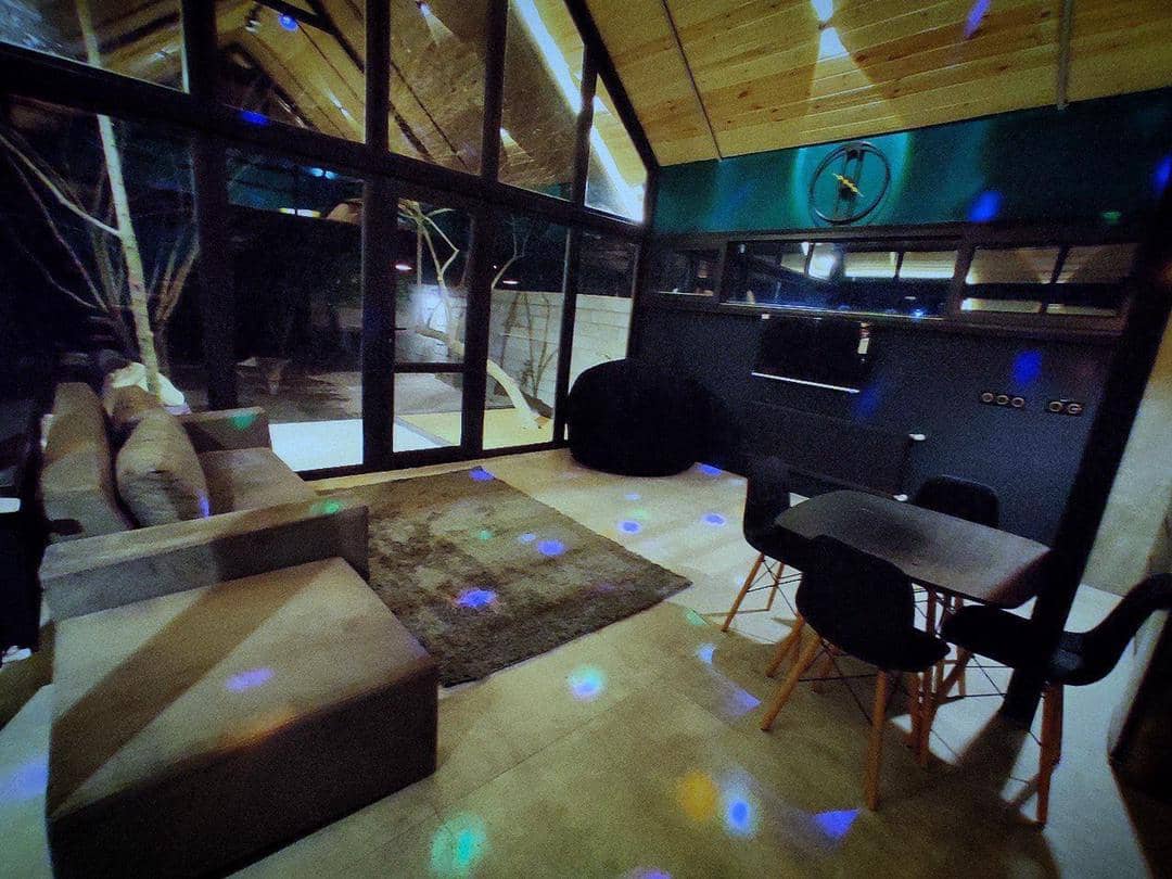 اجاره کلبه سوئیسی شیشه ای در روستای اولم شاندرمن - توکا