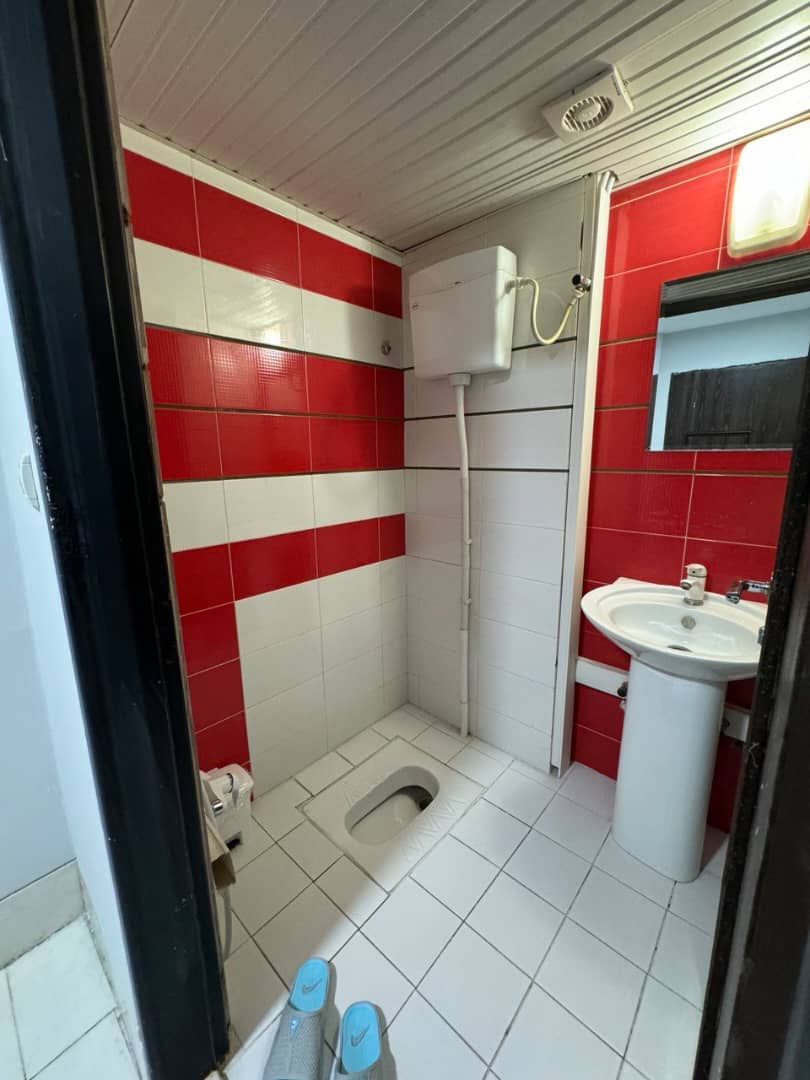 اجاره آپارتمان مبله در عفیف آباد شیراز-بالکن دار702