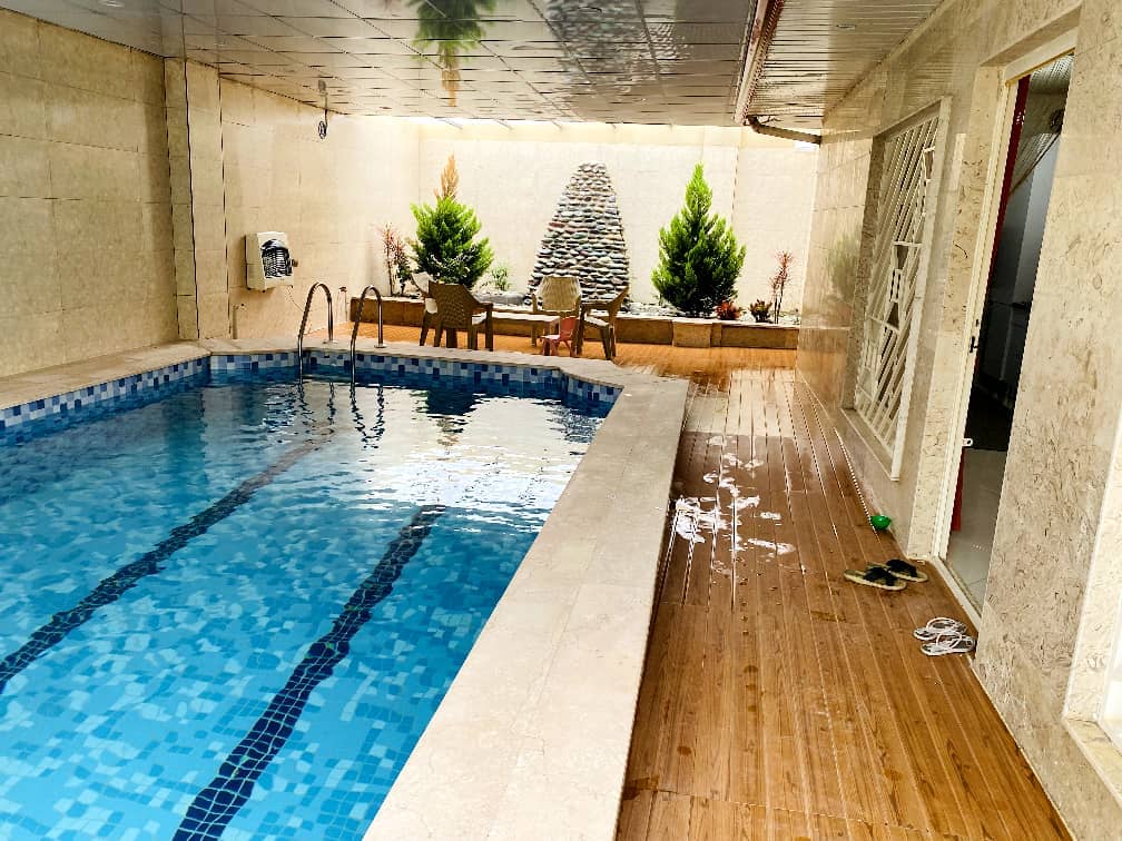 اجاره ویلا با استخر سرپوشیده ابگرم در شهریار - ملورین