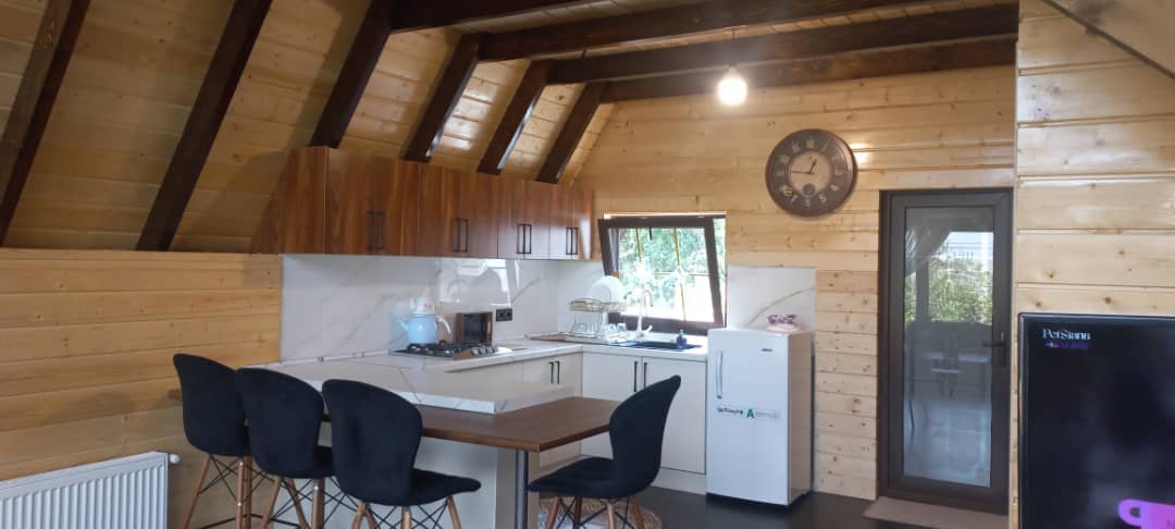 اجاره کلبه سوئیسی در سفید تمشک - رامسر