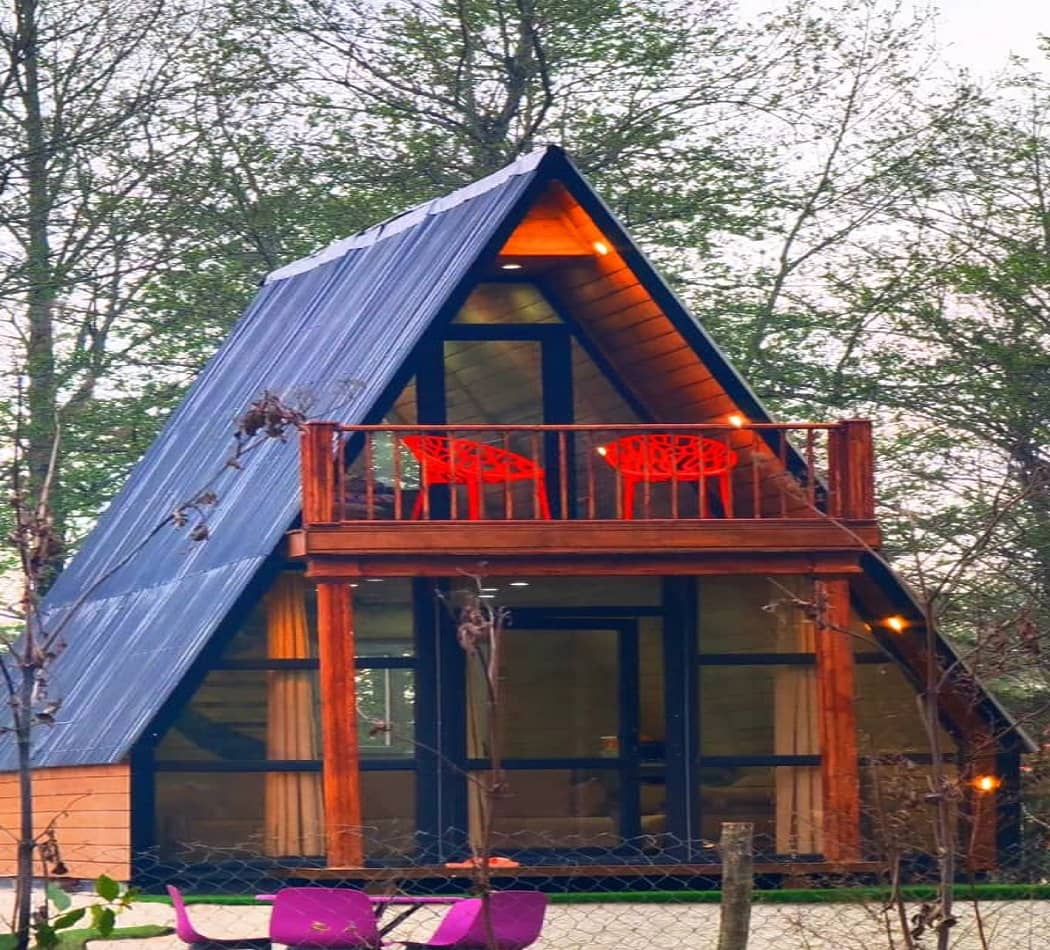 اجاره کلبه سوئیسی در روستای چاری سلمانشهر