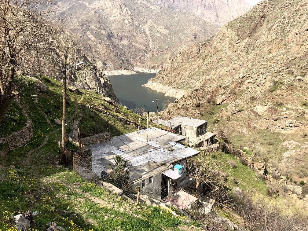 اجاره منزل ویلایی با ویو رو به دریاچه در داریان - پاوه