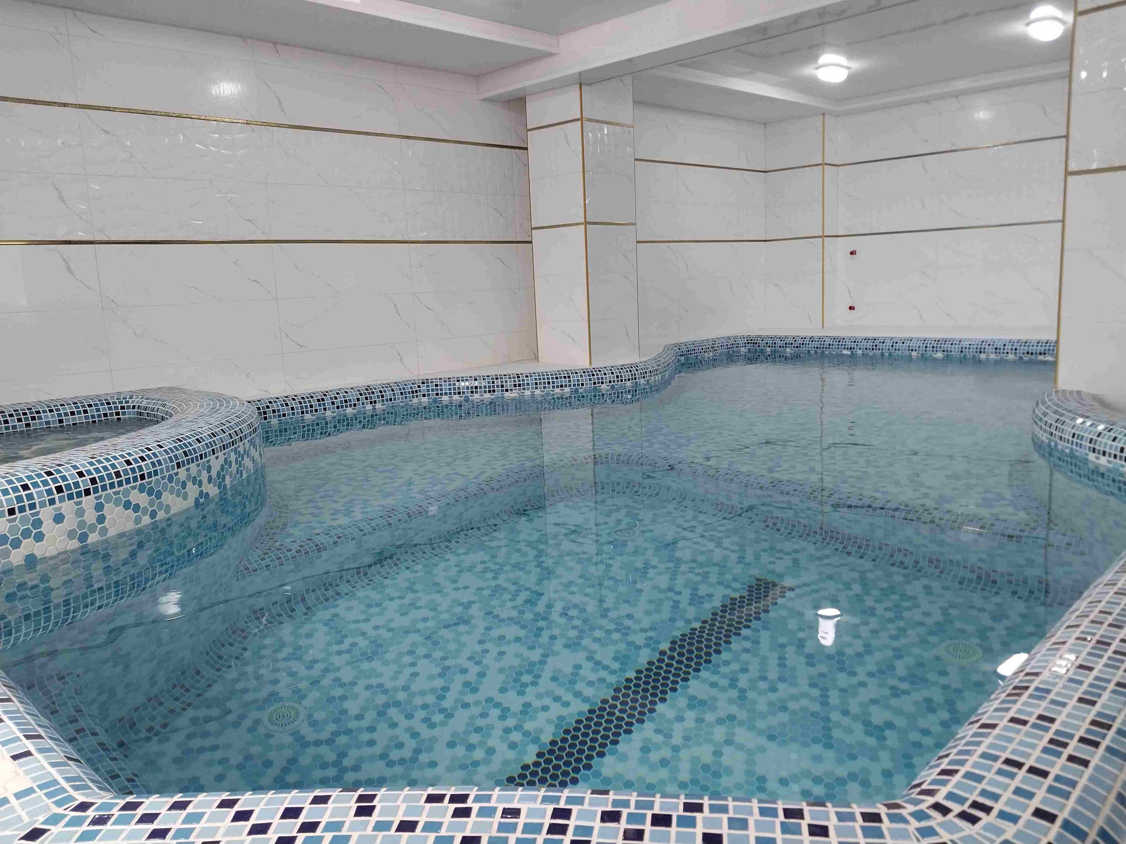 اجاره ویلا ساحلی با استخرآبگرم در فریدون کنار