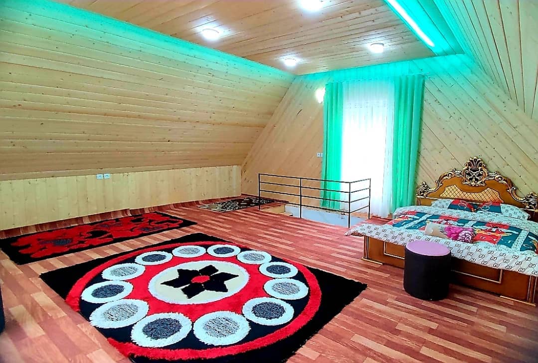 اجاره کلبه چوبی جنگلی در گیجاو