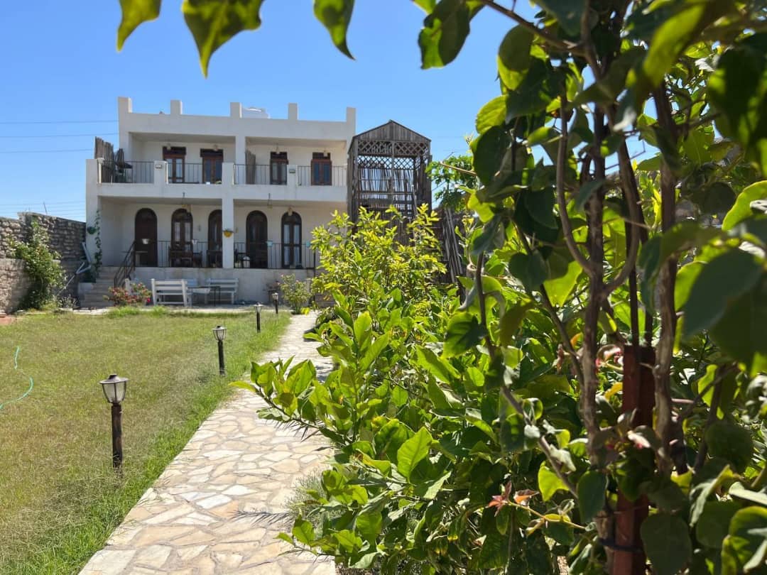 اجاره اتاق سنتی ساحلی در روستای بربو دلوار - اتاق آبی