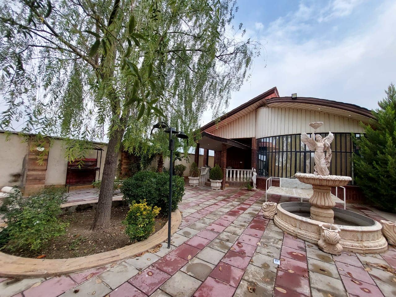 اجاره ویلا با استخر آب سرد در رامجین چهارباغ