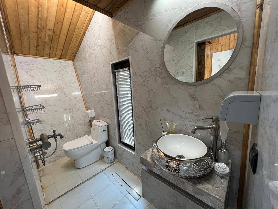 اجاره کلبه درختی در بهشهر - جکوزی دار