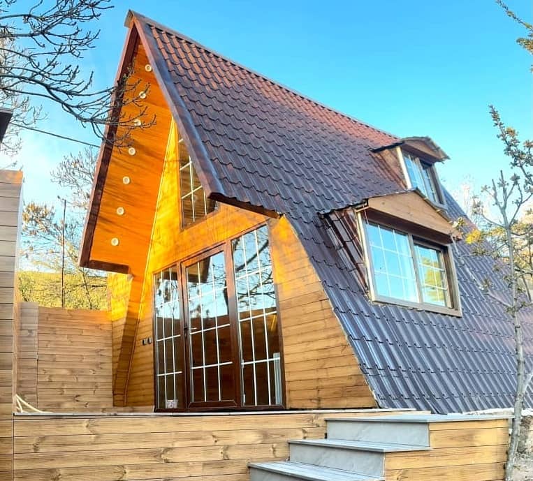 اجاره کلبه چوبی سوئیسی در روستای دیکین - قزوین