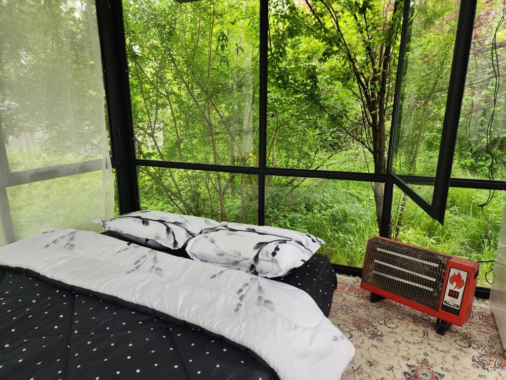 اجاره سوئیت شیشه ای در روستای سیاه گلوندان رشت - کاهیدا