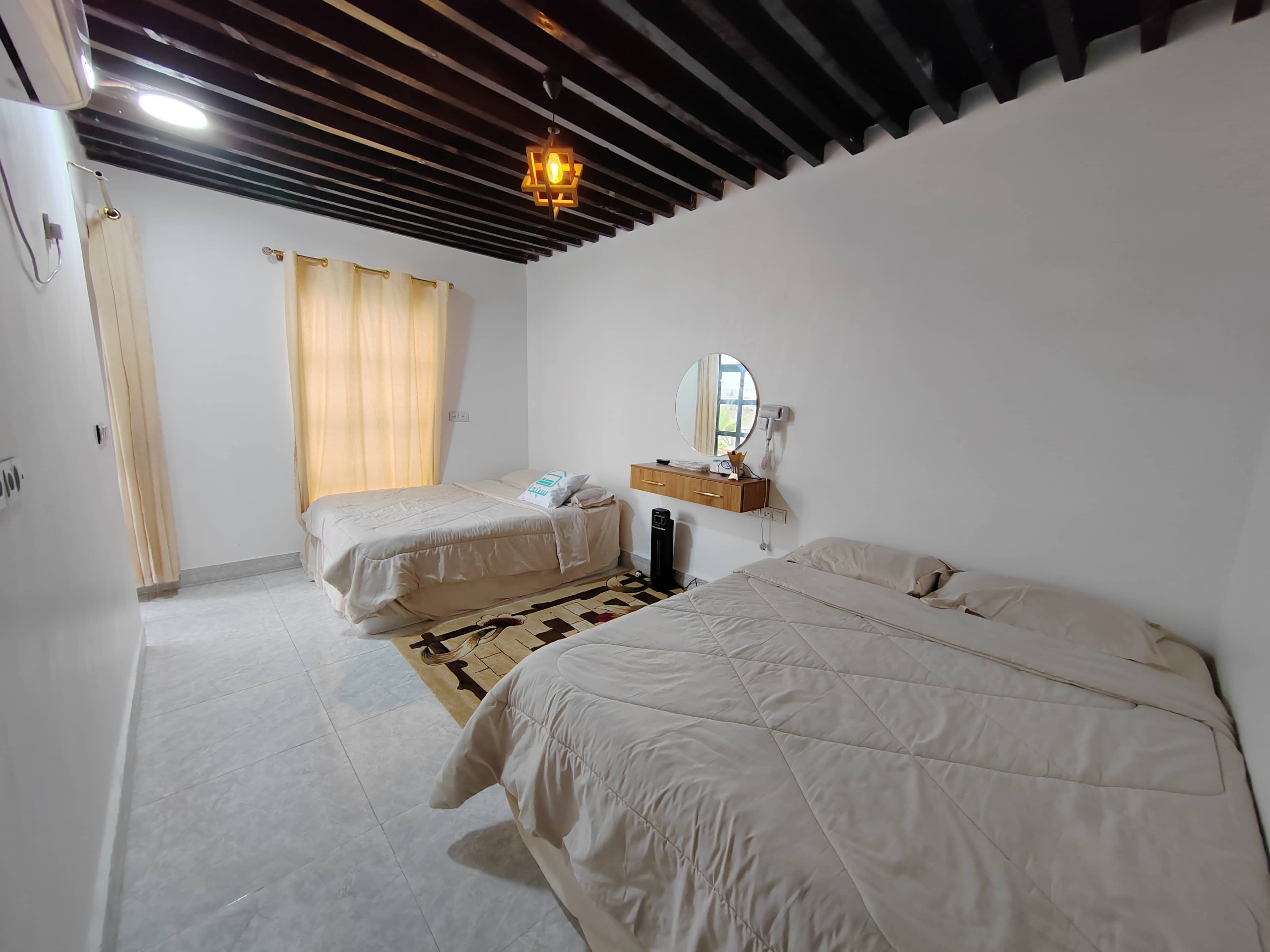 اجاره اقامتگاه بومگردی در شهر طبل قشم - چهارتخته