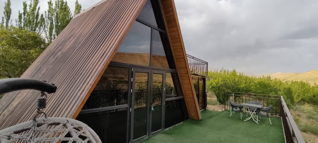 اجاره کلبه سوئیسی جکوزی دار در سمیرم