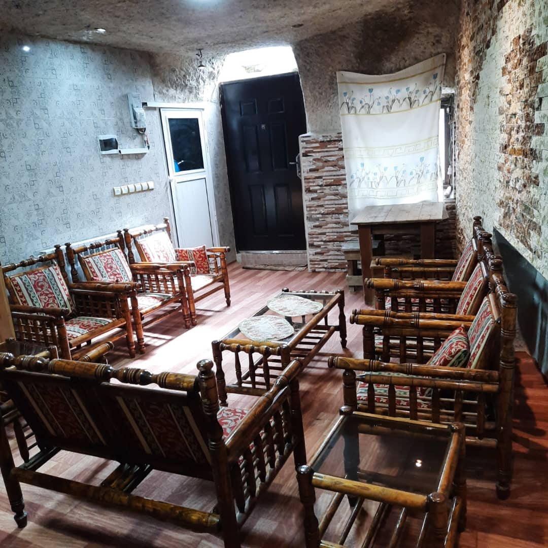 اجاره اقامتگاه بومگردی صخره‌ای در کندوان