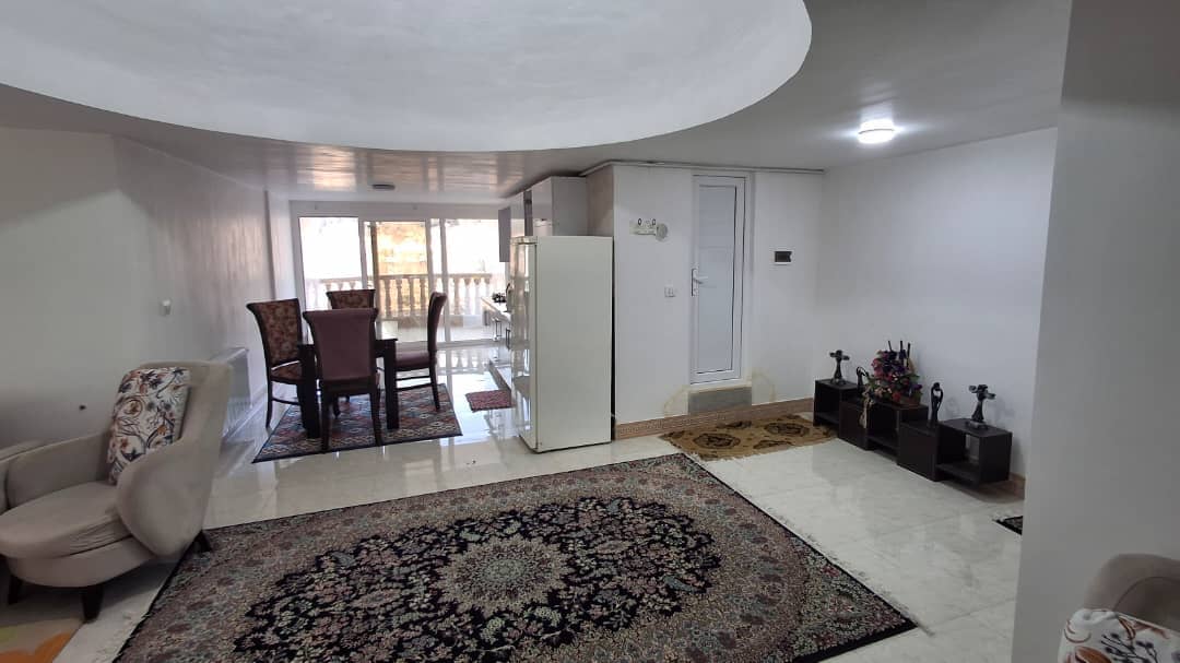 اجاره آپارتمان مبله در روستای چله بر توتکابن - سوئیت طبقه سوم