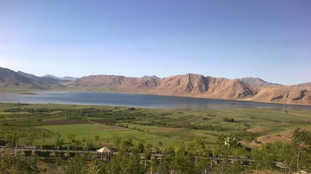 اجاره اقامتگاه سنتی و خانه روستایی در چغاخور بروجن