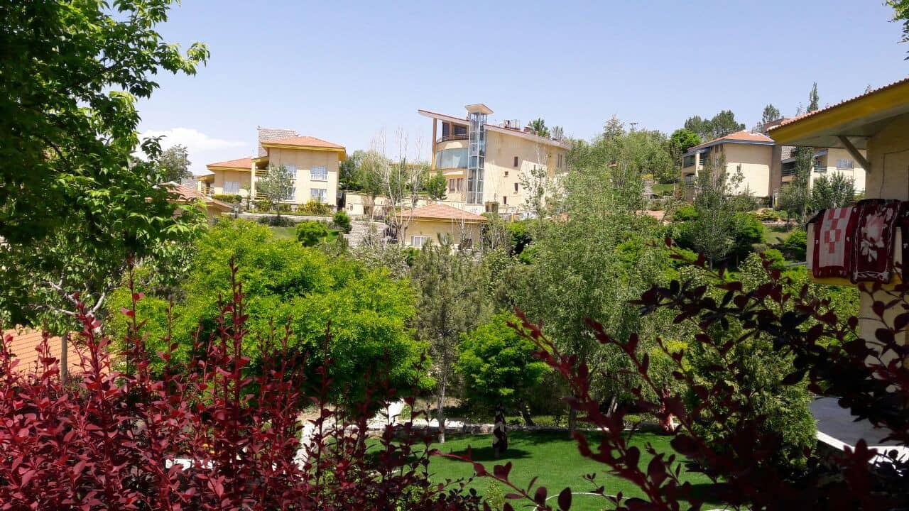 اجاره ویلا دو خواب در چادگان - دهکده