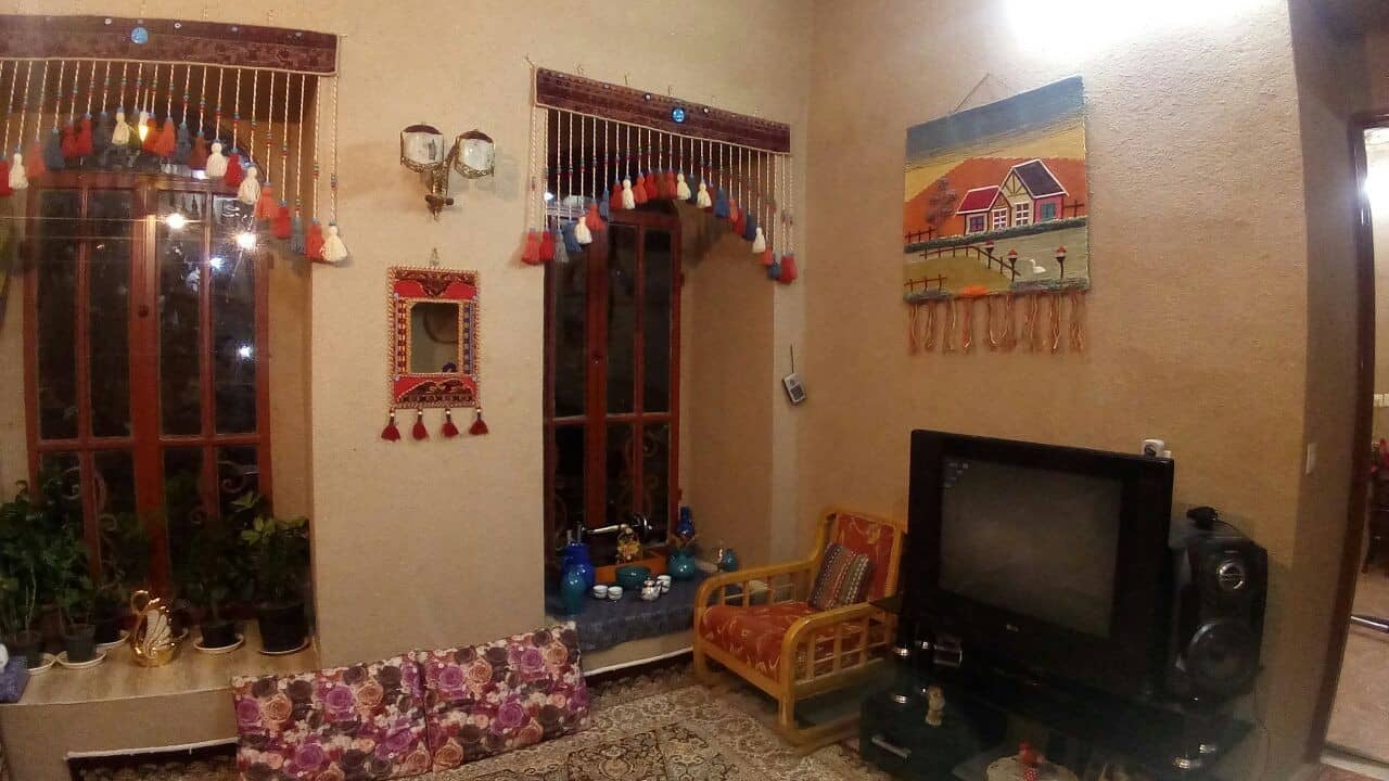 اجاره اقامتگاه بومگردی و اتاق سنتی در هزاوه اراک - اتاق2