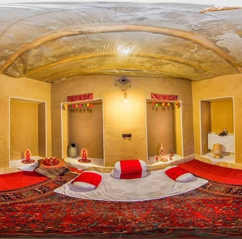 اجاره سوئیت سنتی در برزک کاشان  - گردو