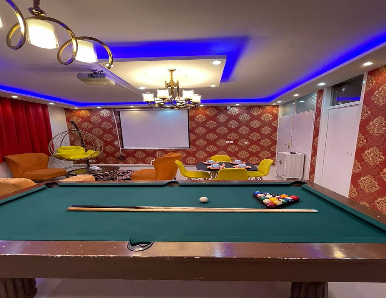 اجاره آپارتمان مبله در اقدسیه طبقه دوم - شمال تهران