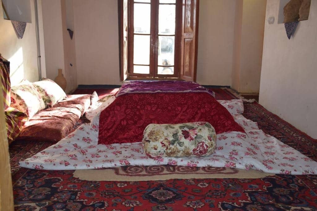 اجاره اقامتگاه سنتی در زیارت شیروان