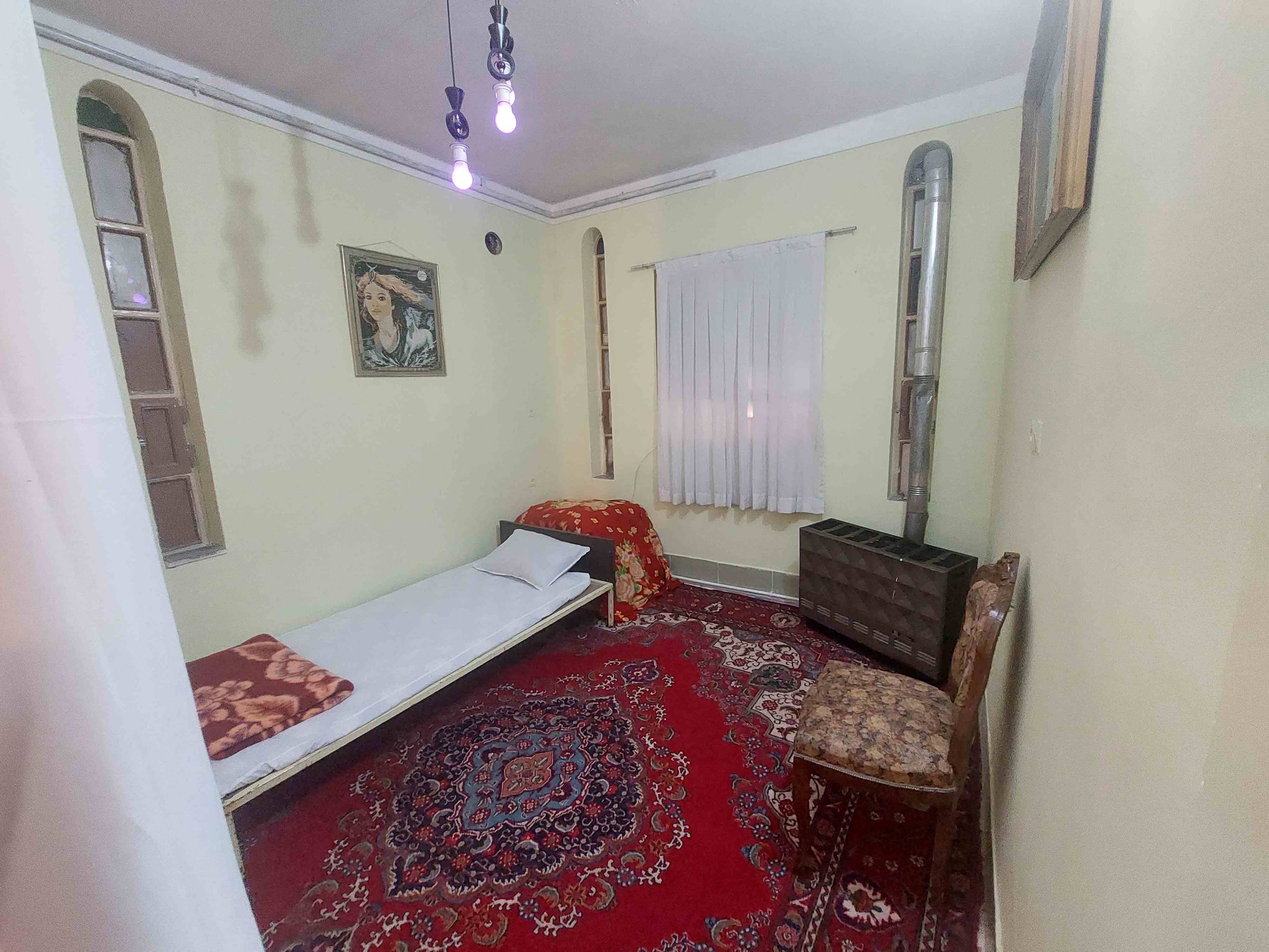 اجاره اقامتگاه بومگردی و خانه روستایی در نظام آباد - پاییز