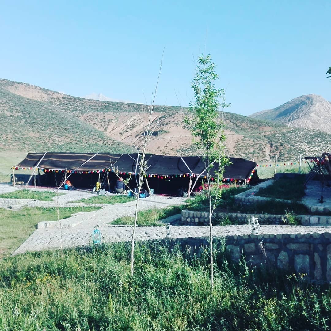 اجاره چادر بومگردی عشایری در حومه چلگرد - کوهرنگ