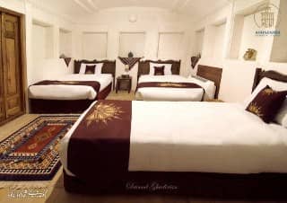 اجاره اقامتگاه تفریحی در ابرکوه یزد - اتاق امین السلطنه vip