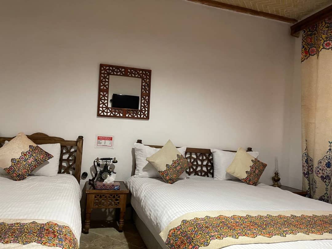 اجاره هتل سنتی در انقلاب زنجان - سه تخته طبقه اول207