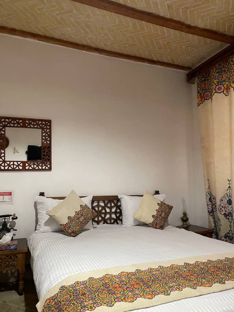 اجاره هتل سنتی در انقلاب زنجان - سه تخته طبقه اول207