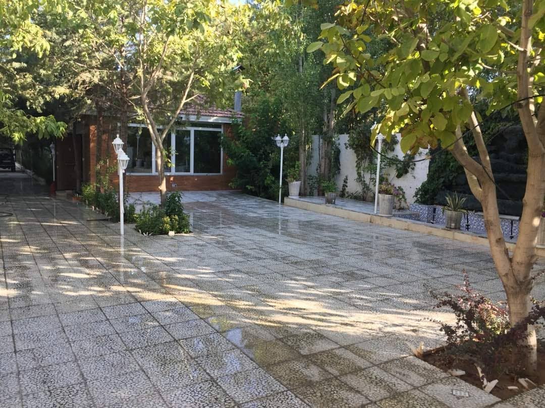 اجاره باغ و ویلا استخردار در گویم شیراز