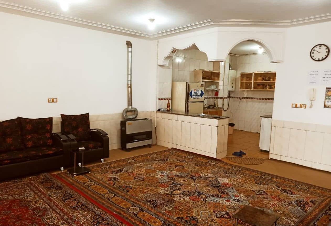 اجاره آپارتمان مبله طبقه اول در ملت شهرکرد - واحد1