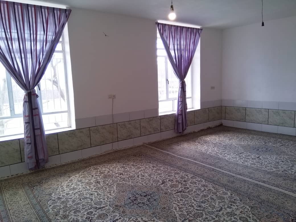 اجاره خانه ویلایی سه خوابه در خیابان مولوی سمیرم-همکف