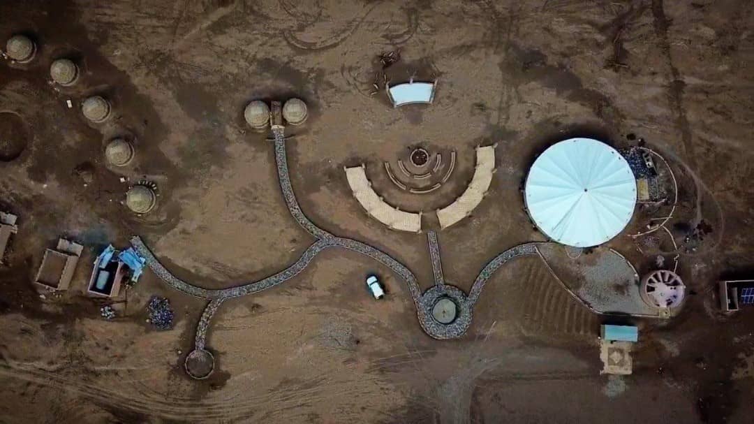 اجاره مجموعه گردشگری و پارک طبیعت گردی در یزد ی نی باد کویر زرین