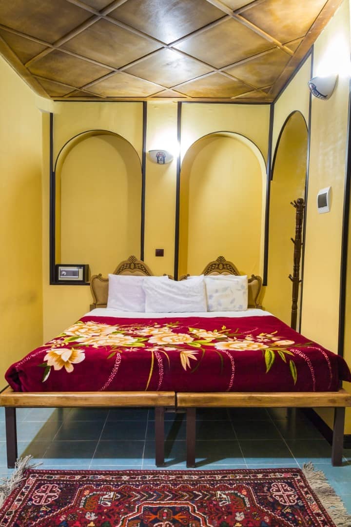 اجاره هتل آپارتمان سنتی شیک  در شیراز-117