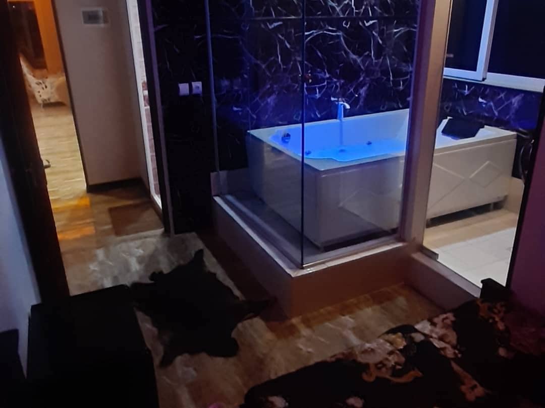 اجاره آپارتمان مبله در بهشتی باغ بهادران - روف گاردن