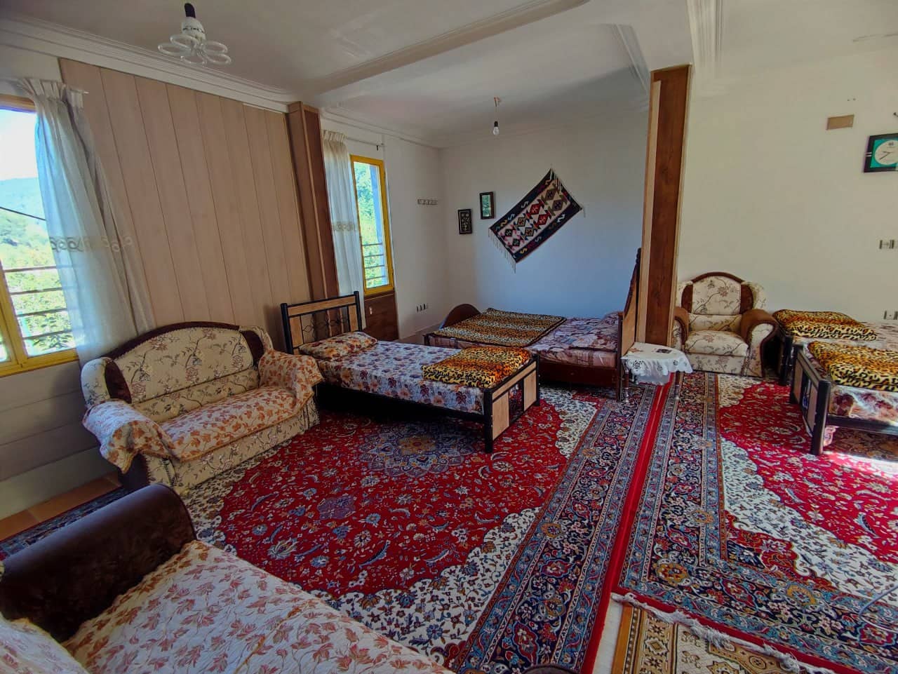 اجاره سوئیت جنگلی در روستای جمشیدآباد  زیر آب- 201 ارغوان