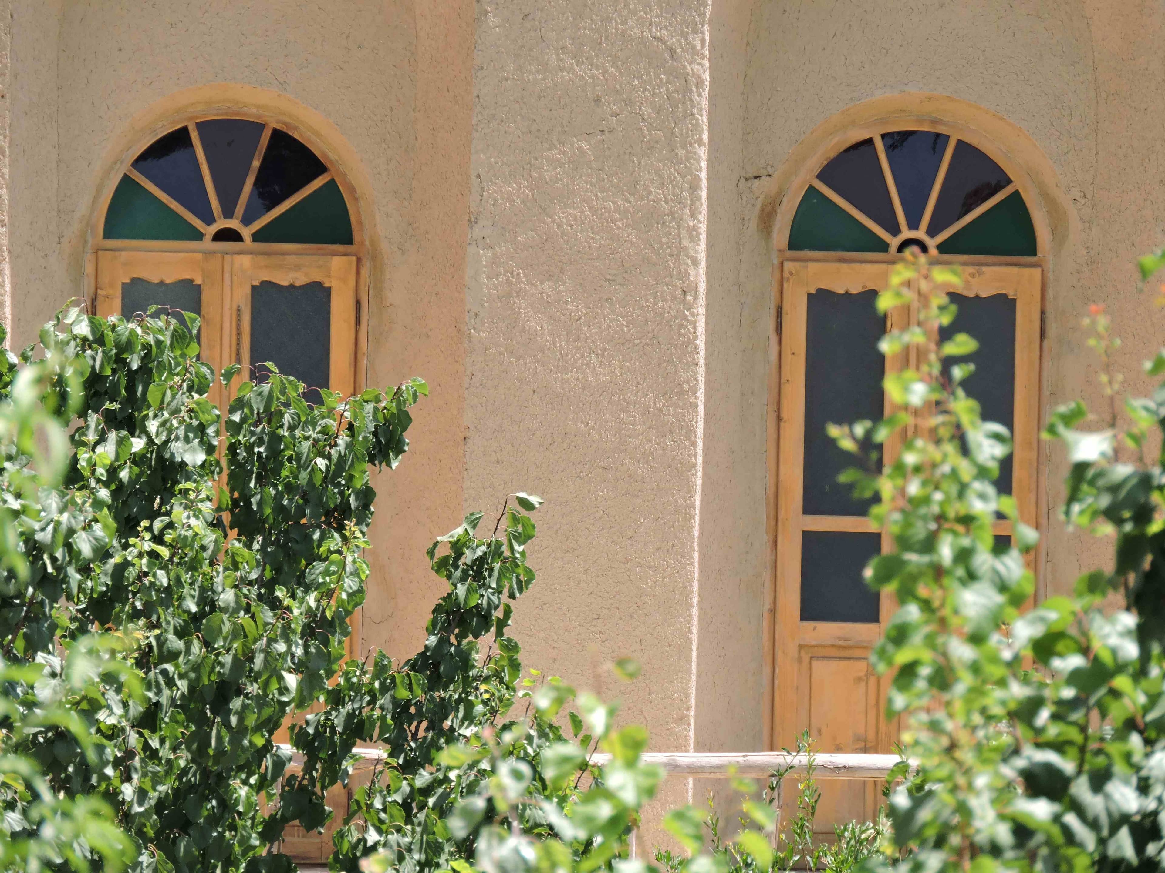 اجاره  اقامتگاه بوم گردی  در  حومه آباده