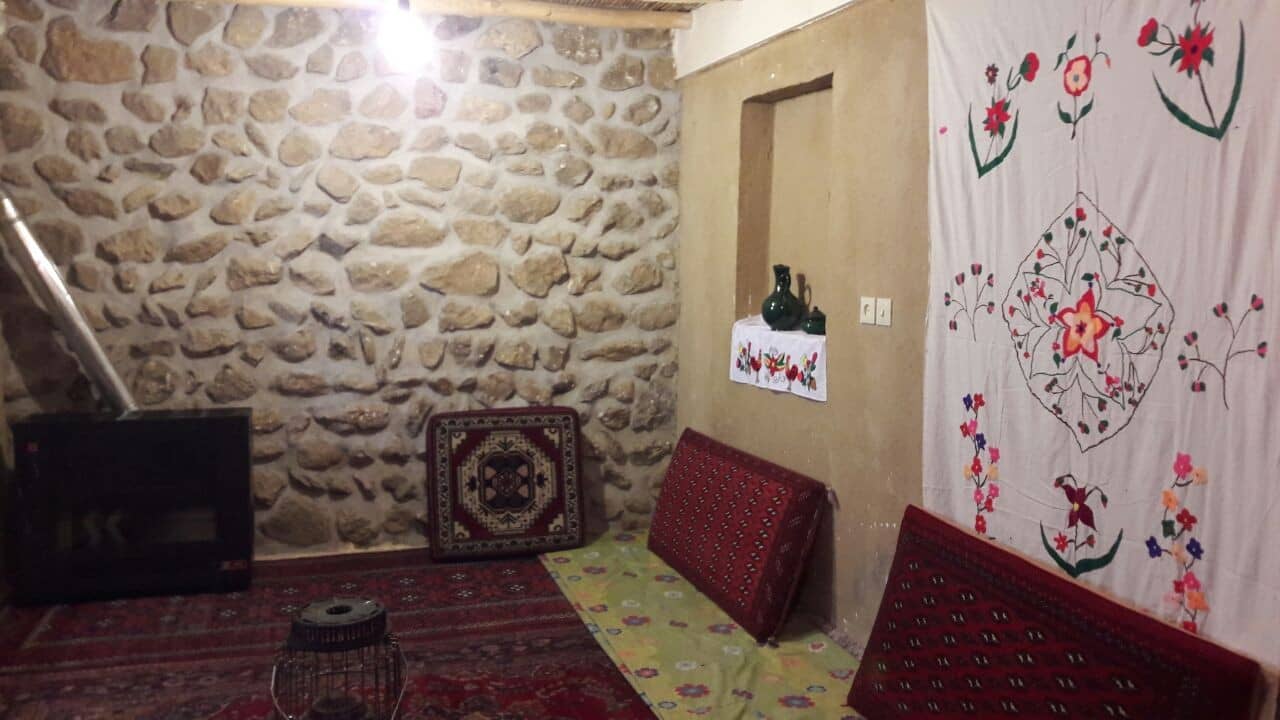 اجاره اقامتگاه بومگردی در شاهرود -ا تاق مهد 6
