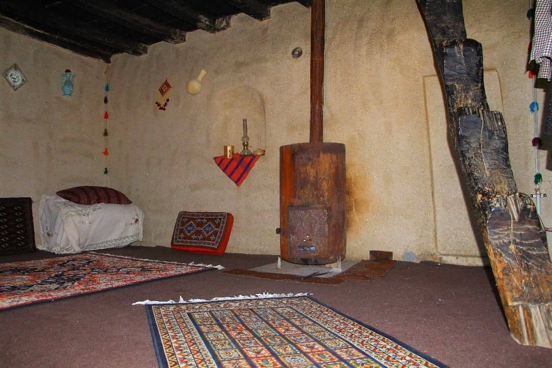 اجاره اتاق سنتی در روستای سرکت ساری - تش خانه